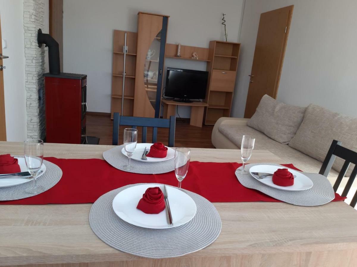 Apartman Igy Vinkuran Exteriör bild