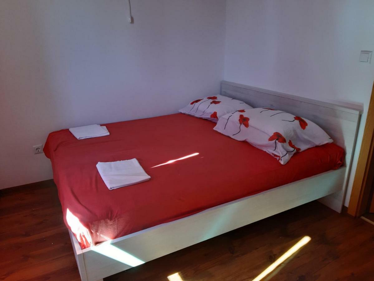 Apartman Igy Vinkuran Exteriör bild